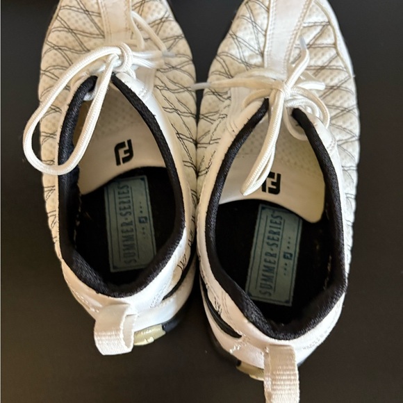 NWT FOOTJOY Women's SuperLites Lopro Spikeless Golf Shoes - Picture 5 of 10